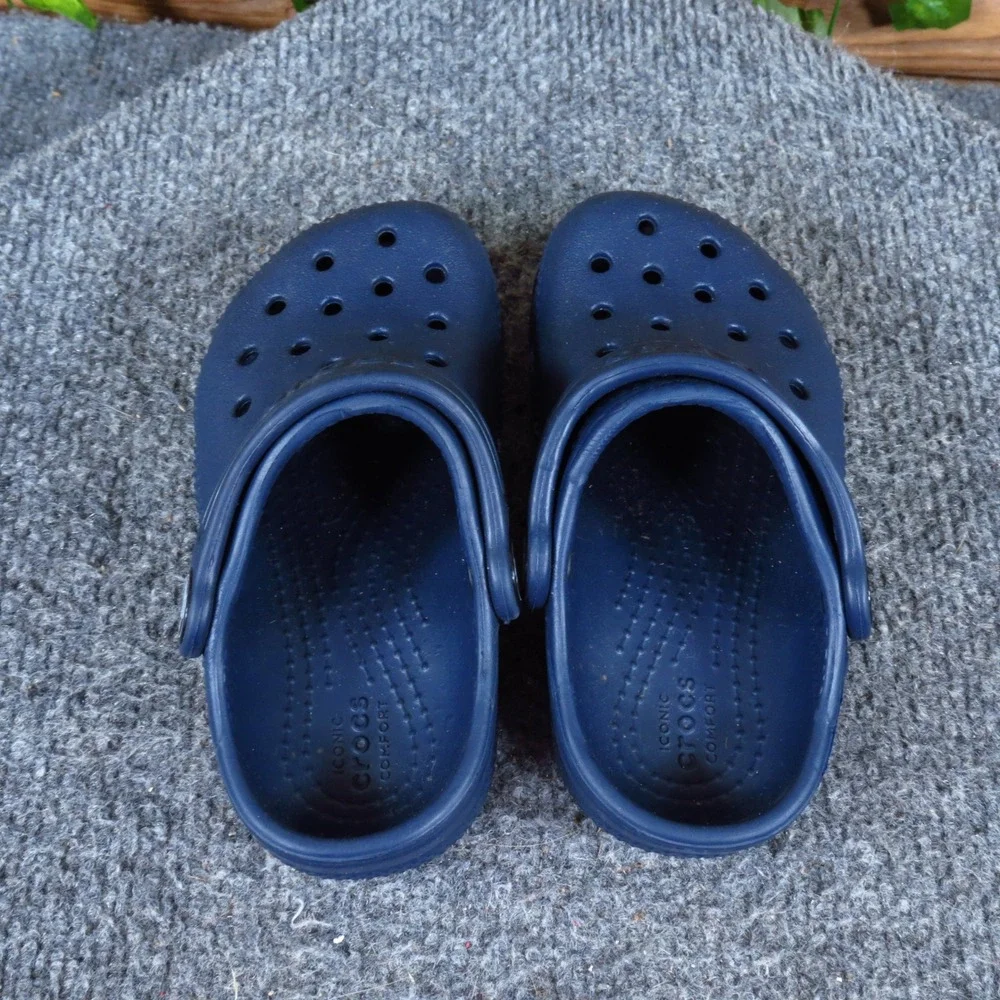 Crocs Classic Clog Baby Unisex Shoes Size 7C Water Friendly Play Navy Blue